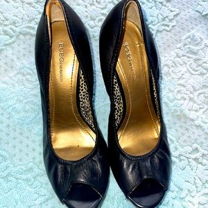 BCBG Generation- peep toe - wedge